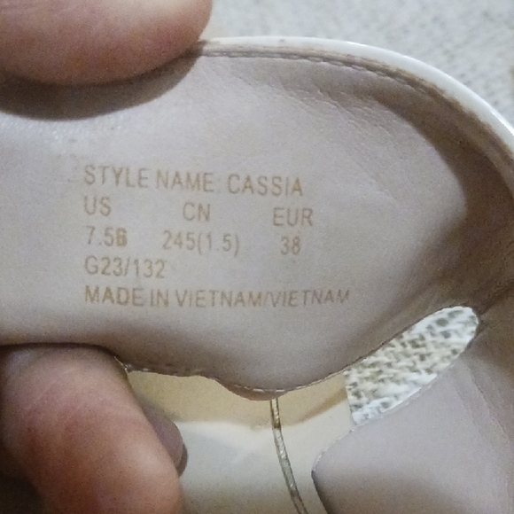 Kate Spade New York Cassia Sandals White Patent Leather - Picture 7 of 10